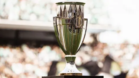 El trofeo de la CONCACAF Champions Cup que todos anhelan.