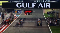 Coches formados en la parrilla del Circuito de Bahréin