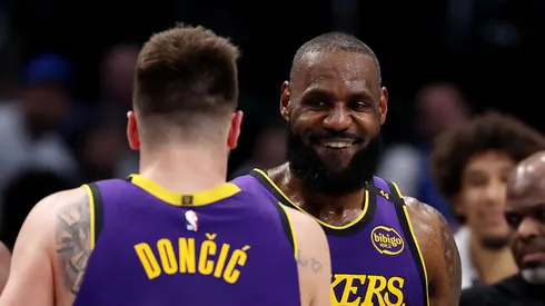 Luka Doncic y LeBron James.