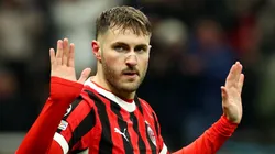 Santiago Giménez busca ganar su primer título con Milan