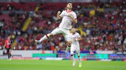 Paulinho marcó un hat-trick contra Atlas y es el nuevo líder de goleo del Clausura 2025.