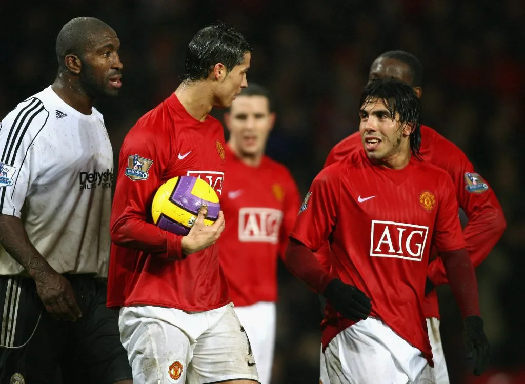 Carlos Tévez junto a Cristiano Ronaldo en Manchester United [Foto: Getty]