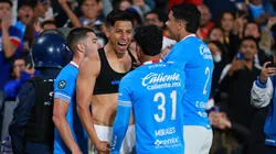 Los jugadores de Cruz Azul, por una alegría.