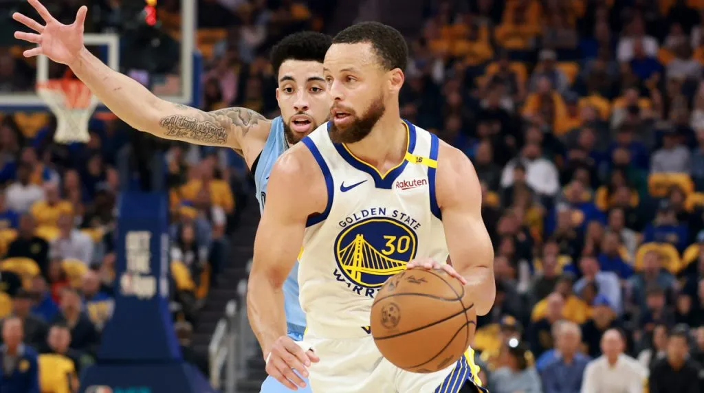 Curry en Warriors vs. Grizzlies. (Foto: Getty Images)