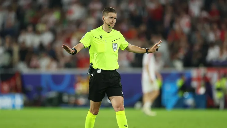 François Letexier, árbitro del Real Madrid vs. Arsenal