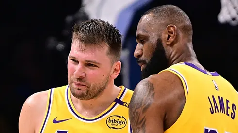 Luka Doncic y LeBron James.