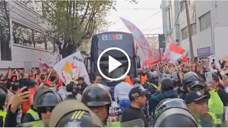 Aficionados de Toluca atacaron al camión de Cruz Azul