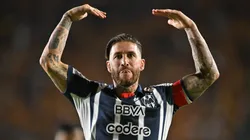Sergio Ramos celebra con Rayados de Monterrey