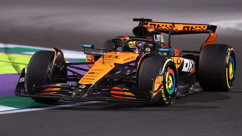 Oscar Piastri ganó el Gran Premio de Arabia Saudita 2025