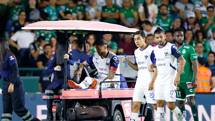 Sergio Ramos salió lesionado en Rayados