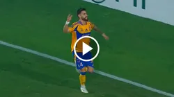 Juanjo Purata anotó el 1-1 de Tigres ante Cruz Azul.