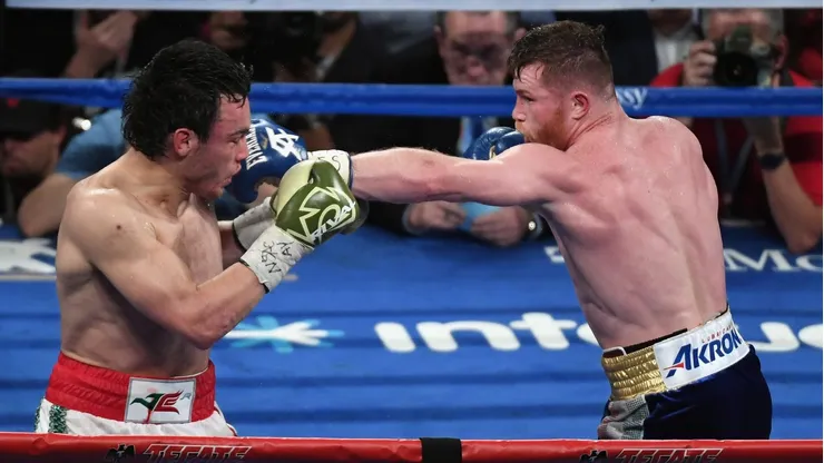 Julio César Chávez fue muy duro con Canelo Álvarez y lo quitó de un lugar de prestigio.