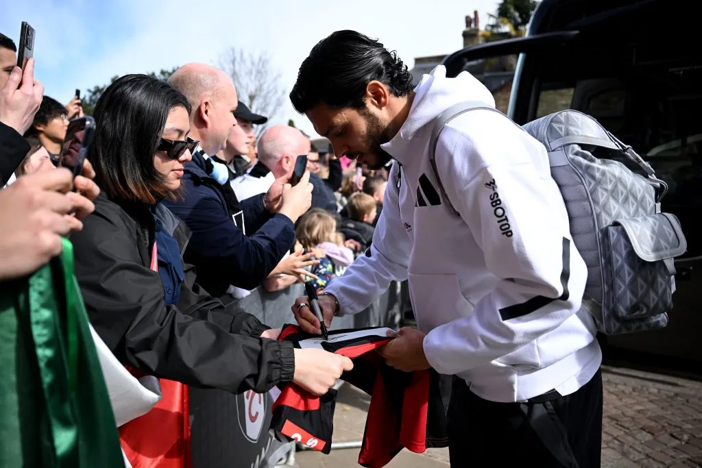 Raúl Jiménez es uno de los más apoyados por la afición de Fulham. [Foto: Getty Images]