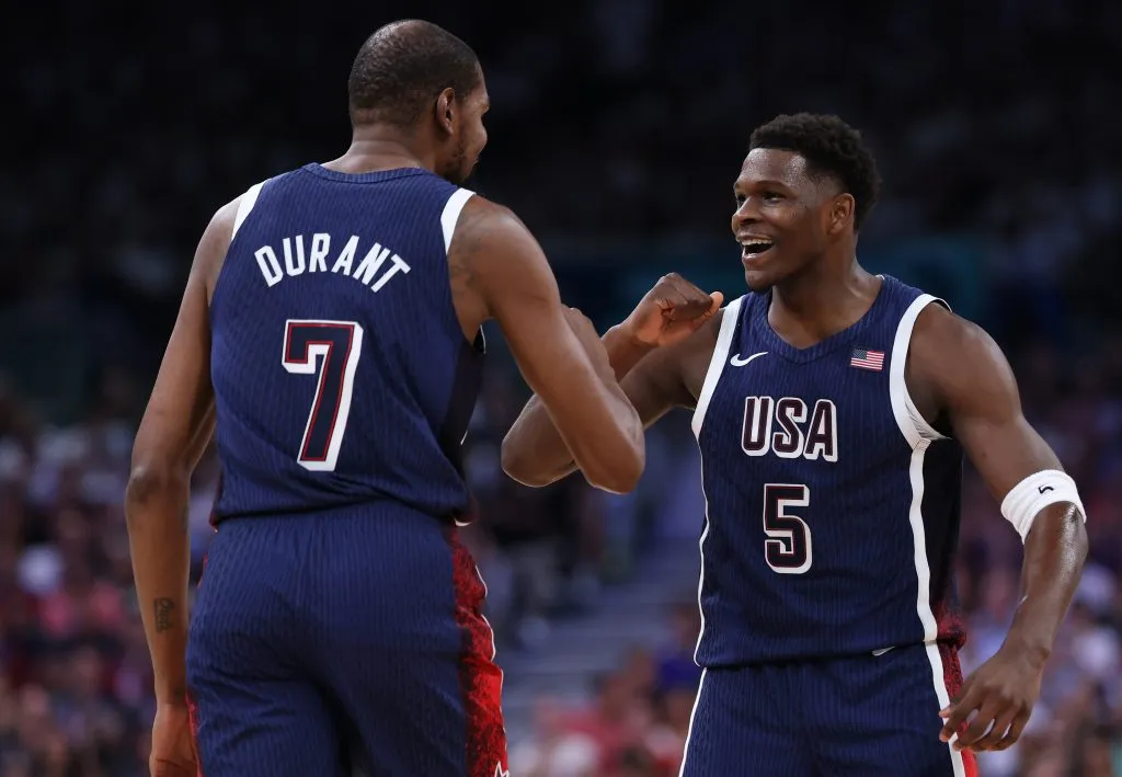 Kevin Durant y Anthony Edwards en los Juegos Olímpicos de París 2024 (GETTY IMAGES)