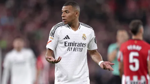 Kylian Mbappé no es titular contra Barcelona