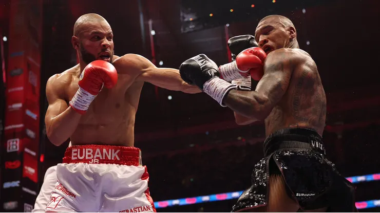 Chris Eubank Jr. se terminó imponiendo a Conor Benn en una de las peleas del año.
