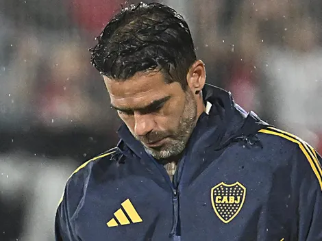 Aficionados de Boca Juniors destrozaron a Fernando Gago tras perder ante River Plate