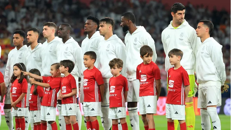 A Real Madrid solo le queda luchar por el título liguero ante Barcelona.