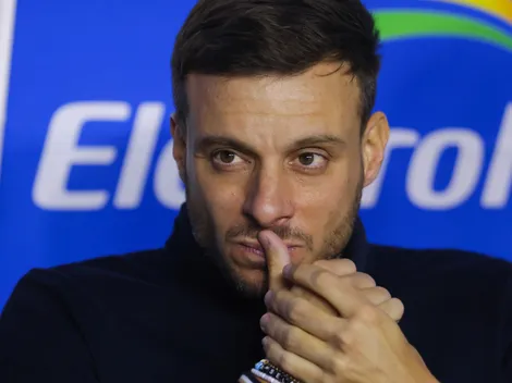 Anselmi podría ser despedido y enfrentar él solo una deuda millonaria con Cruz Azul