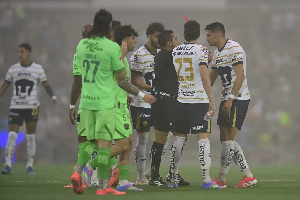 El momento en el que Guillermo Martínez fue expulsado ante FC Juárez (JAM Media)