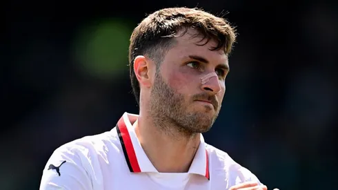 Santiago Giménez volvió a convertir