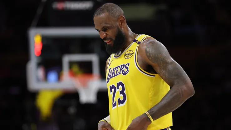 Lebron James quedó muy golpeado tras la derrota de Lakers