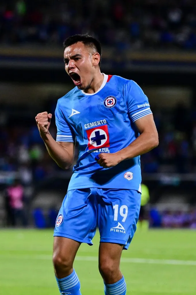 Charly Rodríguez es el futbolista de Cruz Azul que buscaría fichar Tigres. (Imago7)
