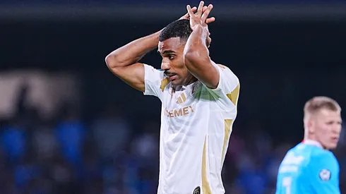 Joaquim, zaguero de Tigres, se lamenta en la eliminación de Tigres frente a Cruz Azul.