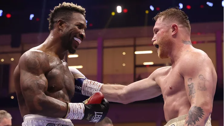 Canelo Álvarez tuvo palabras muy duras con William Scull luego del combate.