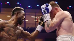 Canelo Álvarez y William Scull decepcionaron a todos los que esperaban una mejor pelea.