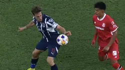 Un gol de Rayados fue anulado por una mano de Sergio Canales en el inicio del a jugada