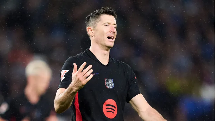 Robert Lewandowski no es titular ante Real Madrid