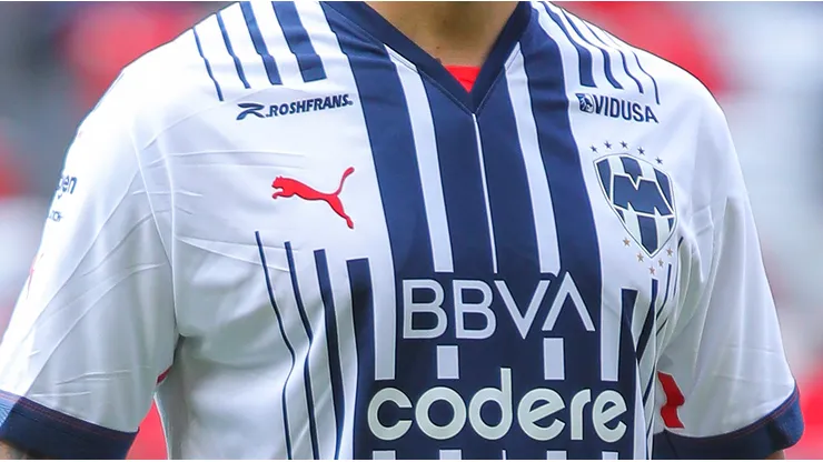 Un ex futbolista de Monterrey quiere volver a México.