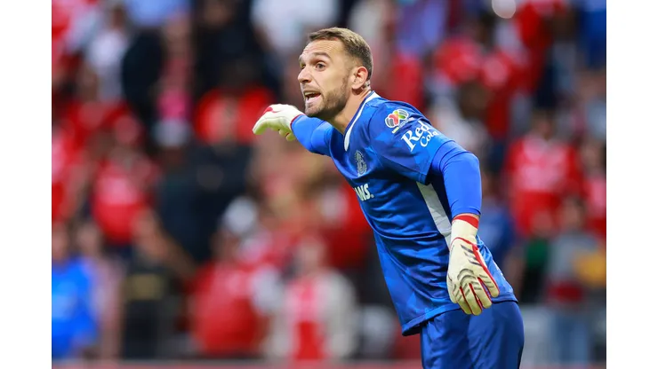 Pau López, afuera del equipo de Toluca ante Tigres.