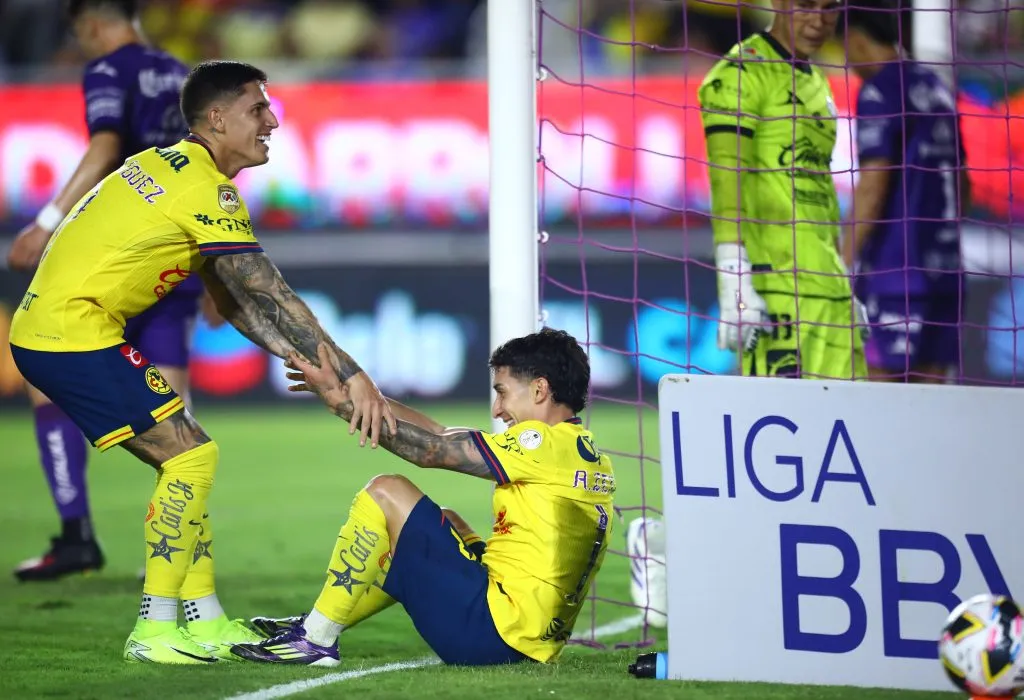 Brian Rodríguez y Alejandro Zendejas esperaron en el banquillo [Foto: Getty]