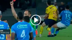 Fortísima patada de Rivero para irse expulsado.