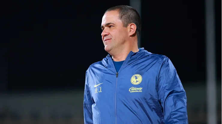 André Jardine podría perderse la Final del Clausura 2025 a raíz de una sanción