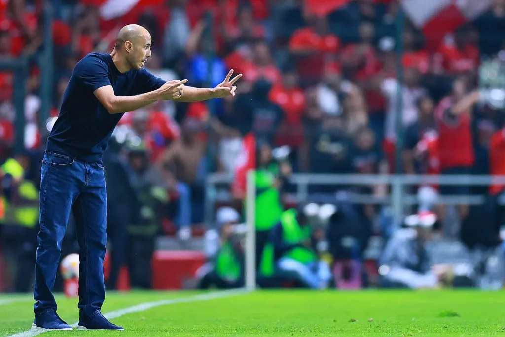 Guido Pizarro durante el juego en el Nemesio Díez (Getty Images)