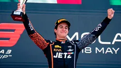 Santiago Ramos en el podio del GP de Imola 2025