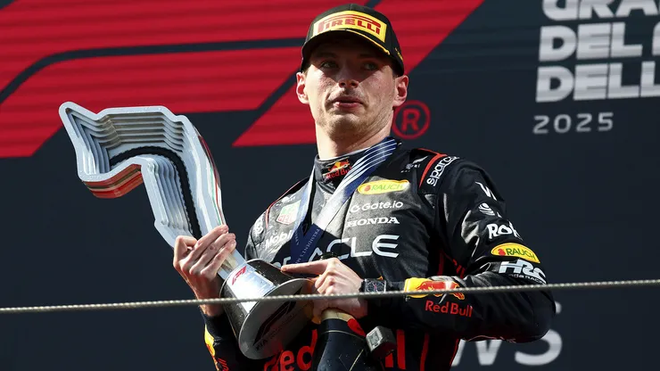 Max Verstappen ganó en Imola