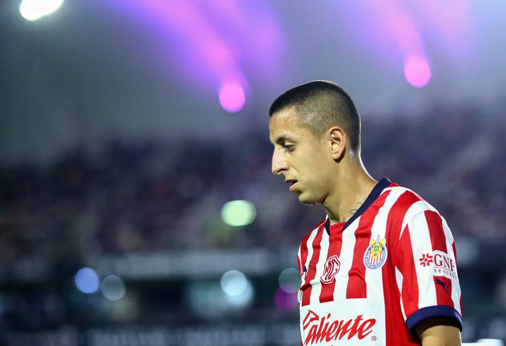 Roberto Alvarado podría llegar a Pachuca para el Mundial de Clubes [Foto: Getty]