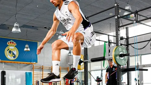 Cómo entrenan los futbolistas en el gym cuando el calendario aprieta