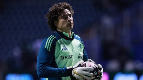 Guillermo Ochoa podría regresar al futbol mexicano.