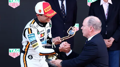 Lando Norris en el podio de Mónaco