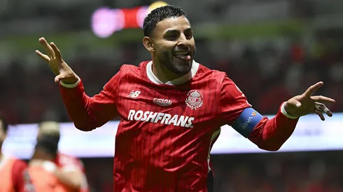 Alexis Vega le da el título a Toluca con un gol inolvidable y lo festeja...¡como Pepe Cardozo!