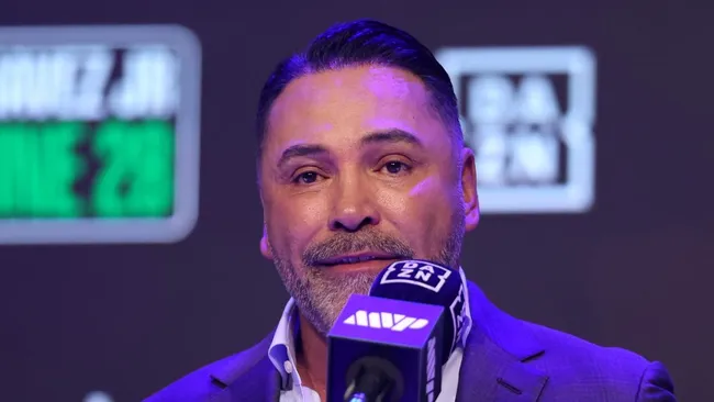 Óscar de la Hoya apoyó a Canelo Álvarez de forma sorpresiva.