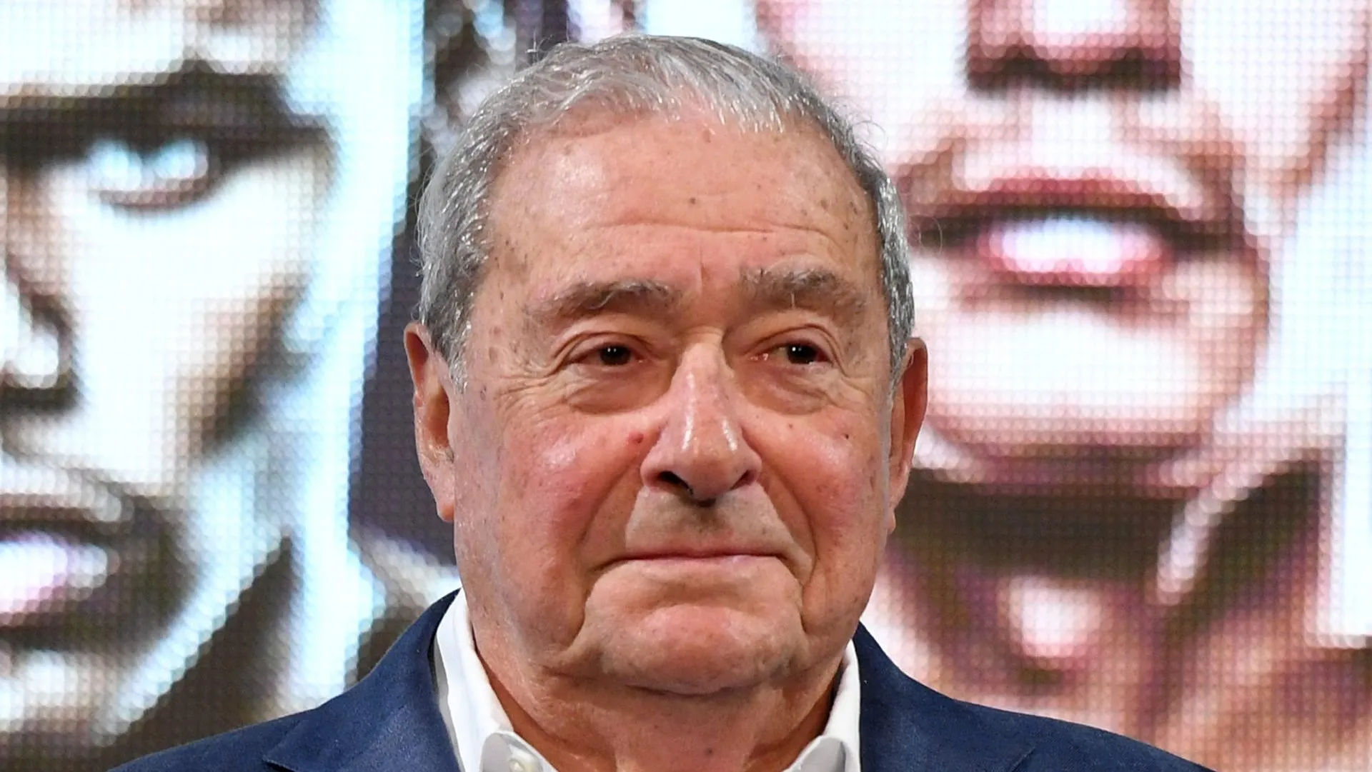 Bob Arum volvió a ignorar la pelea entre Canelo Álvarez y Terence Crawford de septiembre.