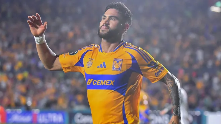 Purata disputó 72 partidos con la playera de Tigres UANL.