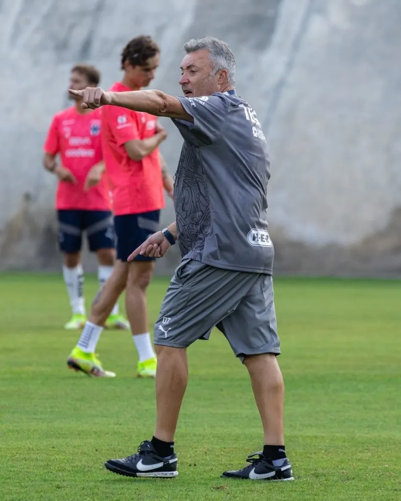 Domenec Torrent, el entrenador de Rayados (@Rayados)