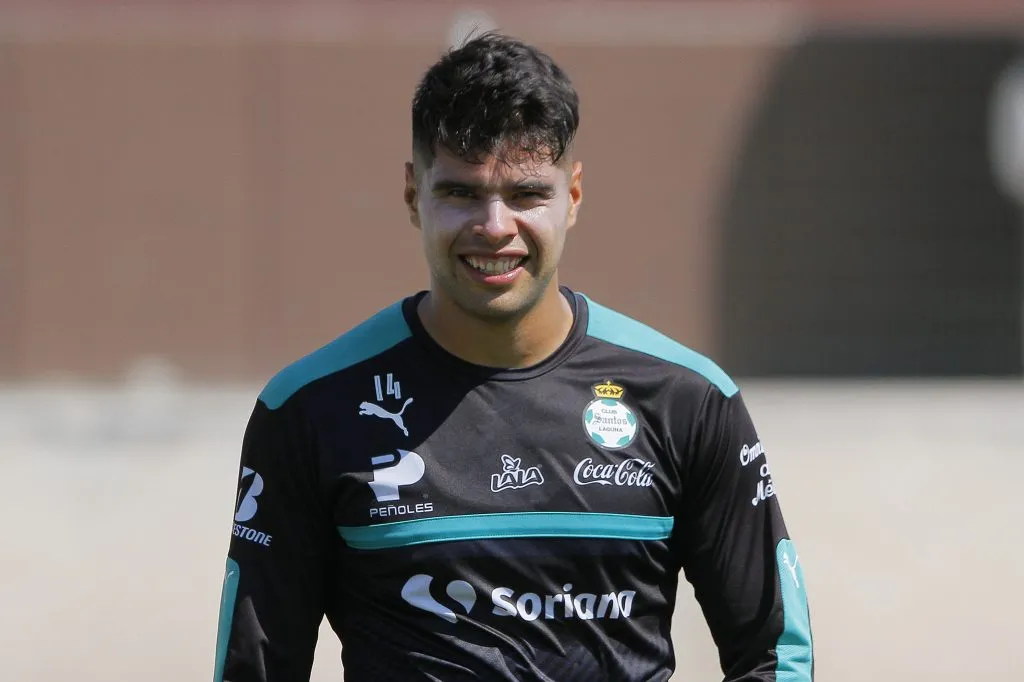 Néstor Araújo en su paso por Santos Laguna (Imago7)